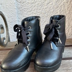 キッズ　ブーツ　22センチの画像