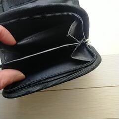 adidas　黒　財布の画像
