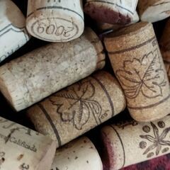 ワイン コルク栓 70個 夏休みの工作、ハンドメイドにの画像