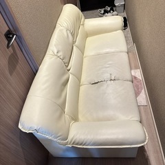 3人がけソファ　無料引取  白レザー調