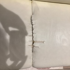 3人がけソファ　無料引取  白レザー調の画像
