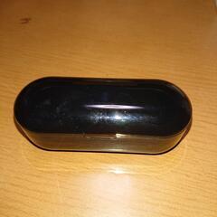 【売れました】クジラ型耳栓(水中可能)の画像