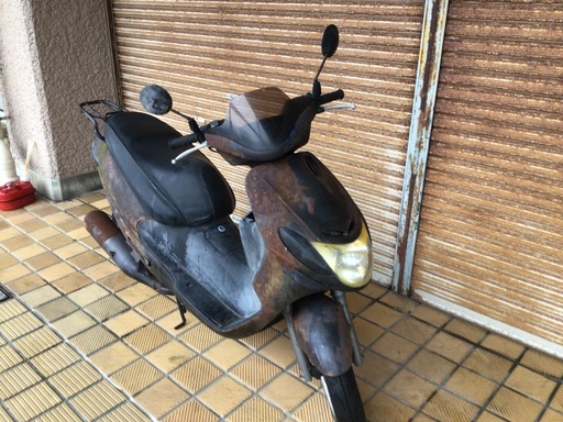 スズキ　アドレス　110  ダメージ塗装仕上げ　レストアベース