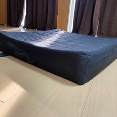 ベッドソファー 片割れ  1辺約95cmの画像