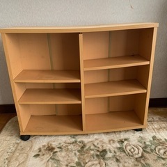 キャスター付き収納棚