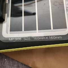 ビバリア　マルチパネルヒーター8W　中古1000円の画像