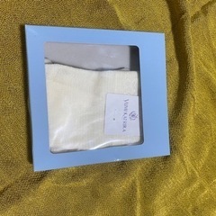 桂由美のグローブホワイト