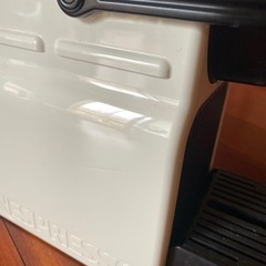 ネスプレッソ　コーヒーメーカー　売りますの画像
