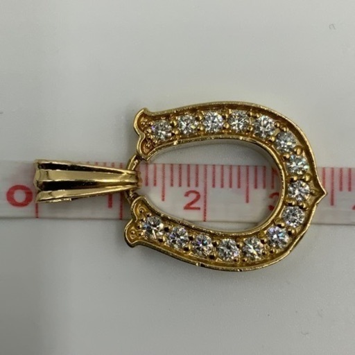 売り切れました。K18 18金 馬蹄　ホースシュー　ダイヤモンドペンダント　13.8g 1ct