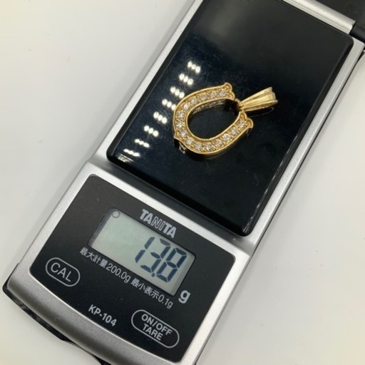 売り切れました。K18 18金 馬蹄　ホースシュー　ダイヤモンドペンダント　13.8g 1ct