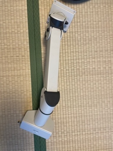 オカムラ　モニターアーム