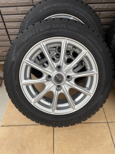 スタッドレスタイヤ4本　ダンロップ ウィンターマックス