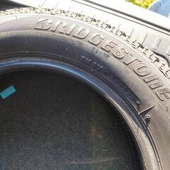 中古タイヤ　ホイールなし