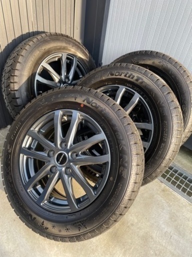 夏のうちに！スタッドレスタイヤ15インチアルミホイールセット　超美品　最終値下げ早い者勝ち！