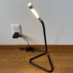 IKEA 卓上照明の画像