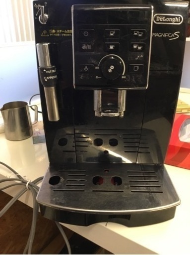【中古品】デロンギコーヒーメーカー　引き取り確定済み