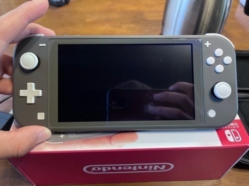 任天堂Switch 2019 中古