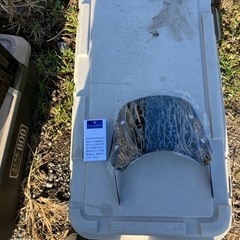 　ヘッドライトの上に付けるミニバイザーの画像