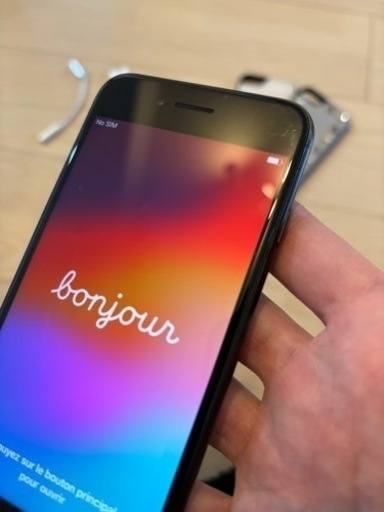 SIMフリー　iphoneSE 第二世代　64GB