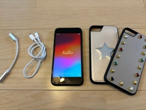 SIMフリー　iphoneSE 第二世代　64GB