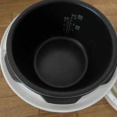 電気圧力鍋の画像