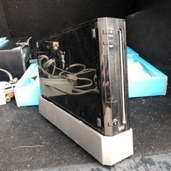 ゲームWii リモコン2台付　箱説明書付の画像