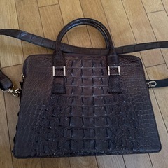 人気の！ワニ革！ショルダーバック！！値下げしました！の画像