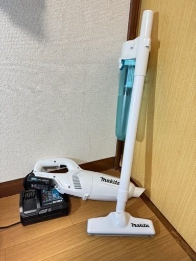 マキタ　コードレス掃除機　サイクロンアタッチメント付き
