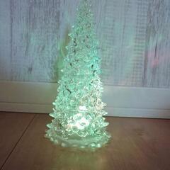 光るクリスマスツリー 7色の画像