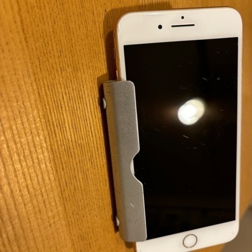 受付停止中　iPhone8plus 128gb simフリー　バッテリー80%