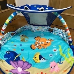 ディズニー　ニモ　ベビーアクティビティ　オムツ替えマット