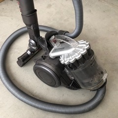 Dyson  サイクロンクリーナー 掃除機 DC22