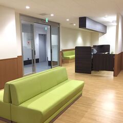 無資格・未経験OK☆受付以外にも採用担当やSNS運用など様々な業務に挑戦可能！週1～OKの画像