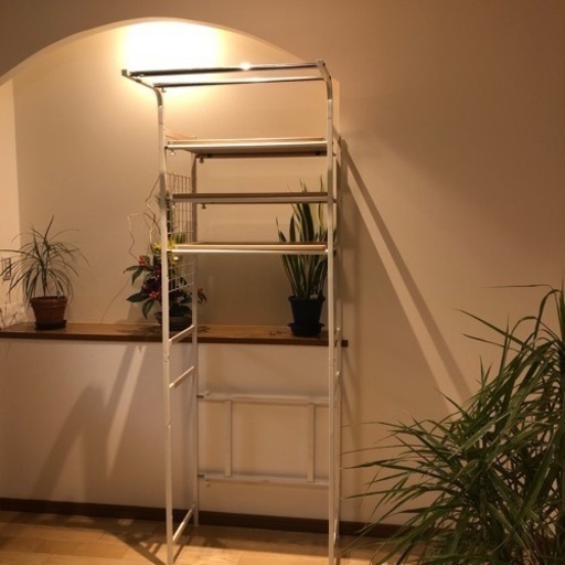 洗濯機ラック　重厚感と木の板がオシャレです。