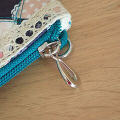 新品未使用　ベトナム雑貨　ポーチ　財布　小銭入れの画像