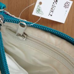 新品未使用　ベトナム雑貨　ポーチ　財布　小銭入れの画像
