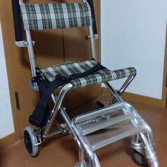 介護　簡易車椅子　折り畳み式