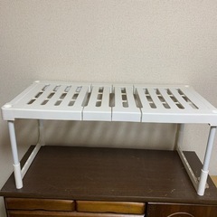 押入れ　収納　便利に押入れ分割　2つの画像