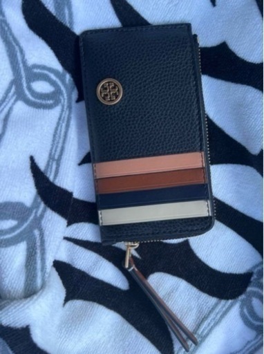 カードケース　トリーバーチ