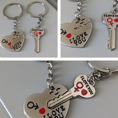 カップルペアキーホルダー（新品）の画像