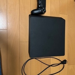 美品　SONY PS4 ジェット・ブラック 500GB CUH-2200AB01の画像