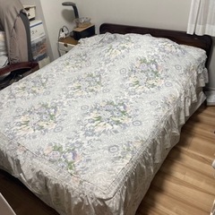 【取引中】ダブルベッド　マットレス付き