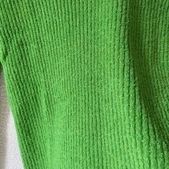 アシンメトリーカットニット新品の画像