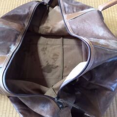 大型の手持ちバッグです。の画像