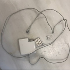 mac book 充電器　部品