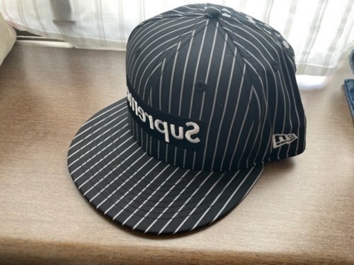 supreme × COMME des GARÇONS ×NEW ERA キャップ