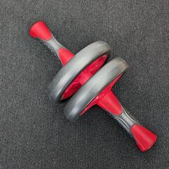腹筋ローラーの画像
