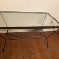 ガラステーブル