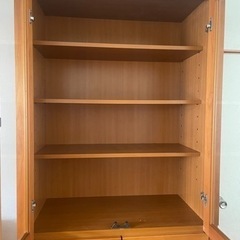 食器棚・本棚の画像