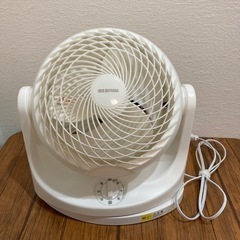 マカロン型首振りサーキュレーター　アイリスオーヤマ